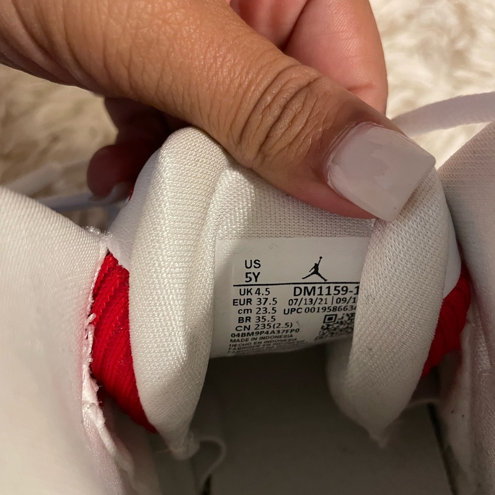 Kids' 6-17-23 Basketball Sneaker
JORDAN - Picture 7 of 7